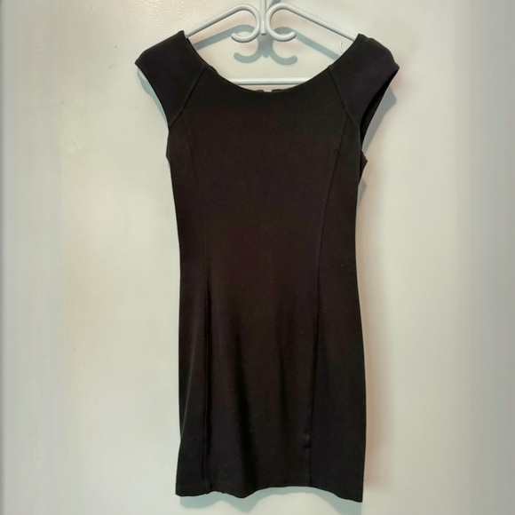 Talula Aritzia Size 8 Black Fitted Stretchy Body Con Mini Dress - Picture 4 of 5